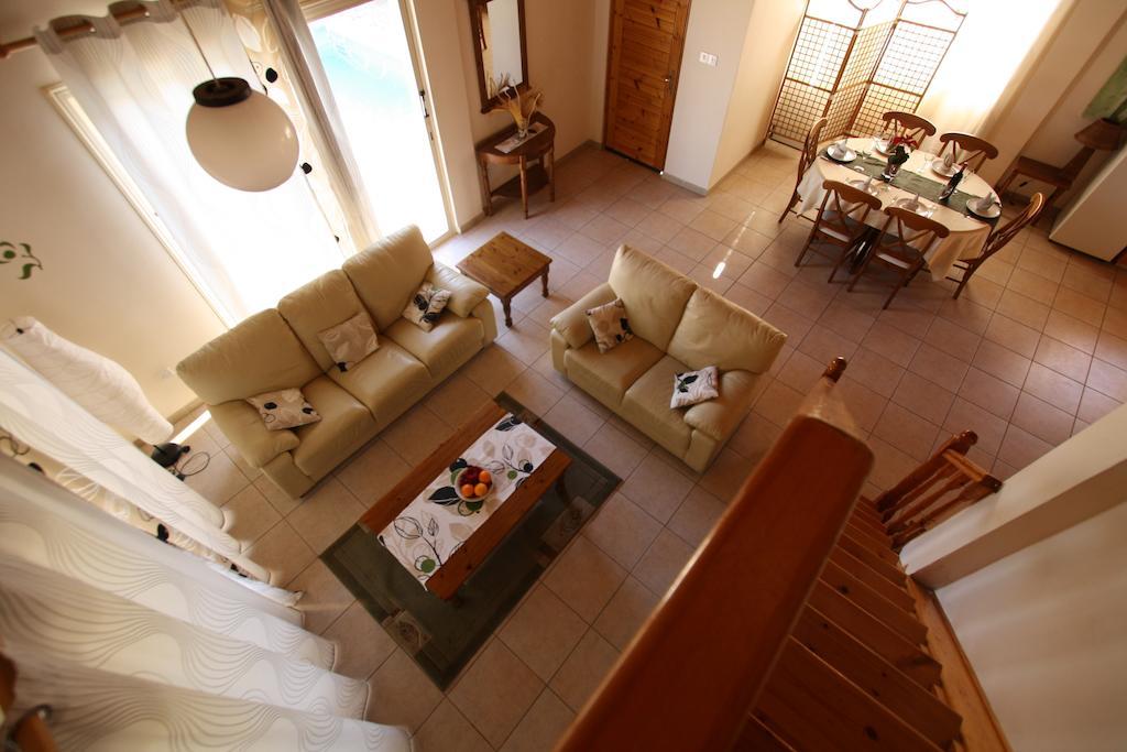 Hilltop Chalet Pissouri Habitación foto